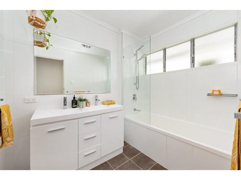 71 Willard Street, Carina Heights QLD 4152