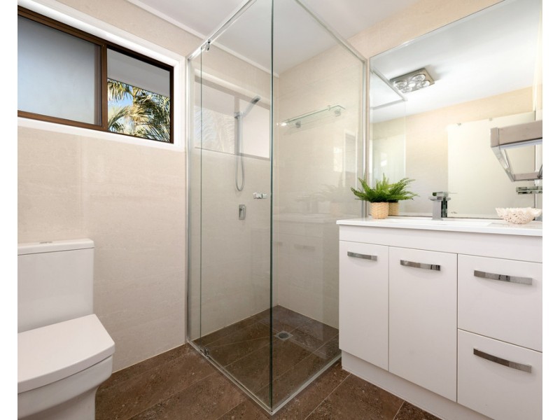 3 Obsidian Street, Camp Hill QLD 4152