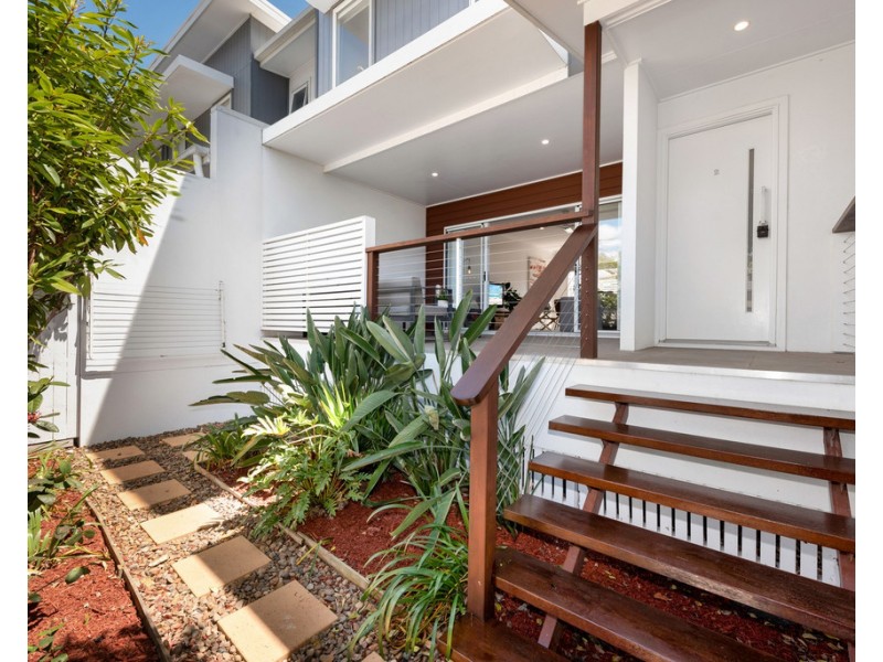 2/11 Cambridge Street, Carina Heights QLD 4152