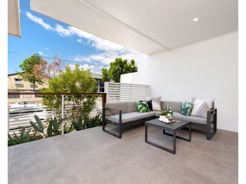 2/11 Cambridge Street, Carina Heights QLD 4152