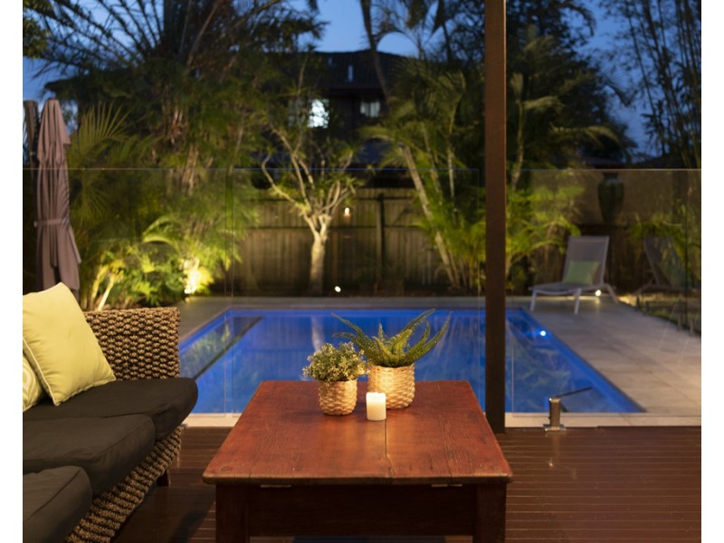 7 Bamburgh Street, Carindale QLD 4152