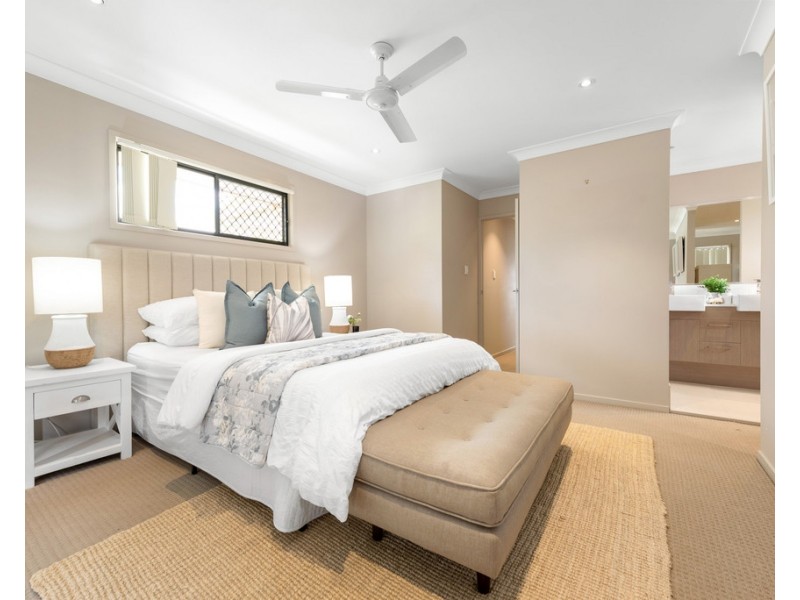 11 Shelley Street, Cannon Hill QLD 4170