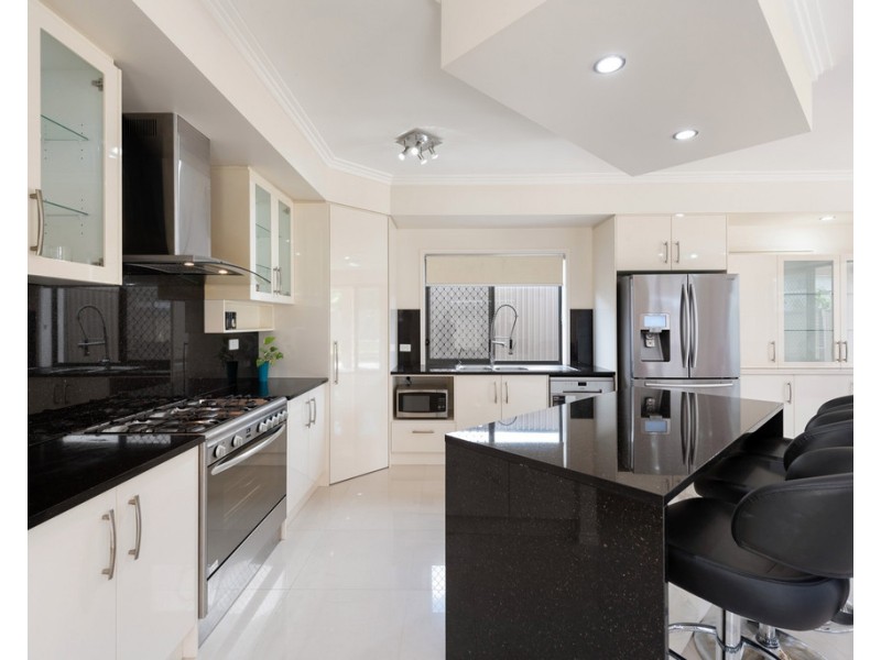 358 Stanley Road, Carina QLD 4152