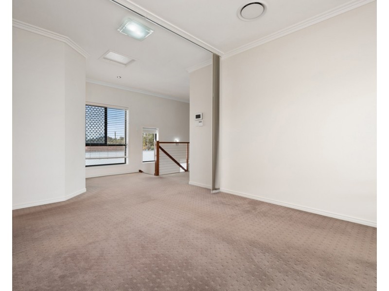 358 Stanley Road, Carina QLD 4152