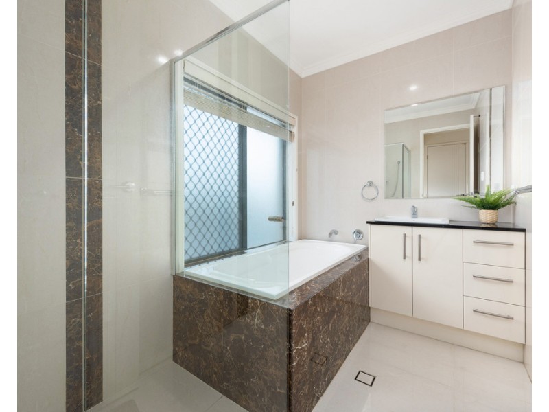 358 Stanley Road, Carina QLD 4152