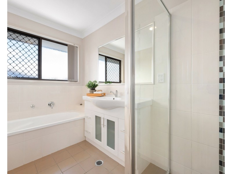 116 Lexey Crescent, Wakerley QLD 4154