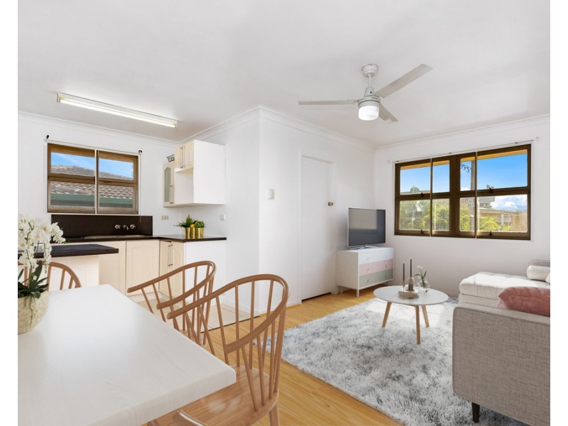 8/2 Carl Street, Woolloongabba QLD 4102