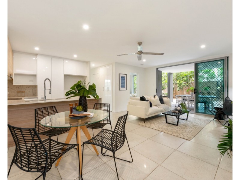 4/11-15 Adelaide Street, Carina QLD 4152