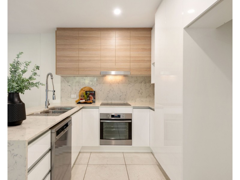 4/11-15 Adelaide Street, Carina QLD 4152