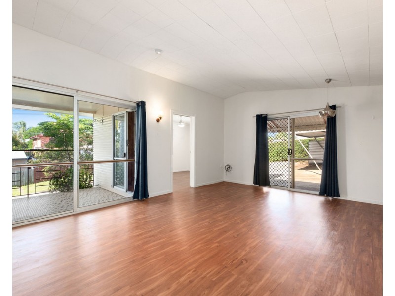 1 Kildare Street, Carina Heights QLD 4152