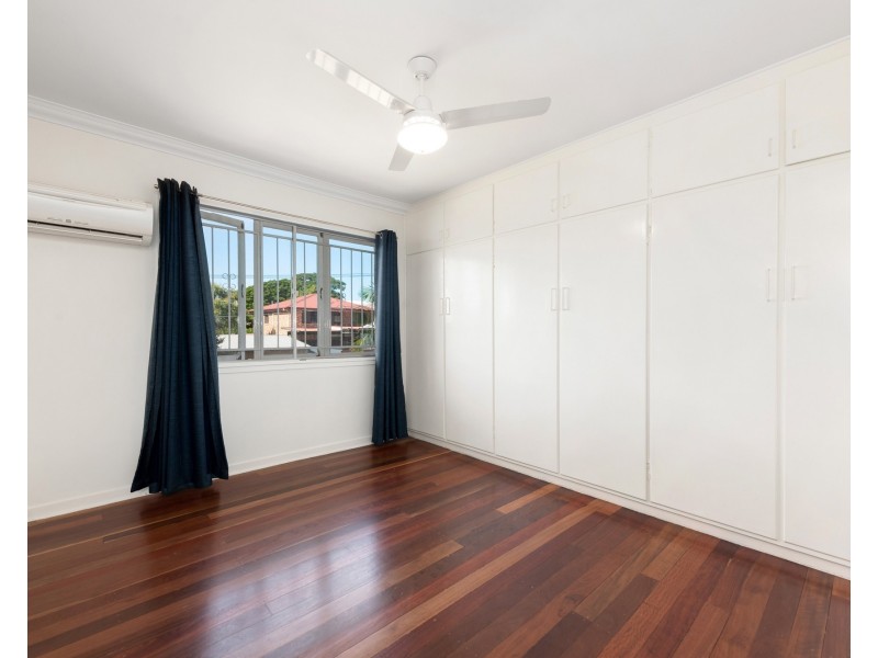 1 Kildare Street, Carina Heights QLD 4152