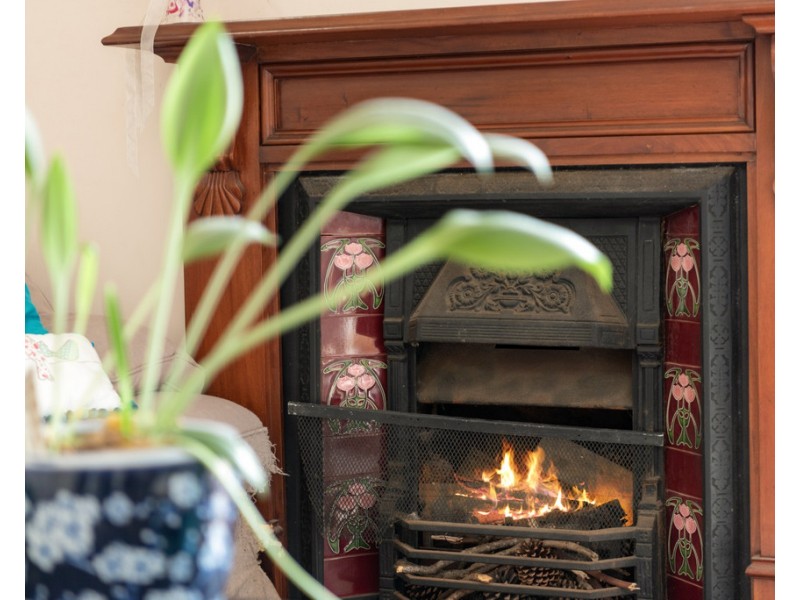 83 The Promenade, Camp Hill QLD 4152