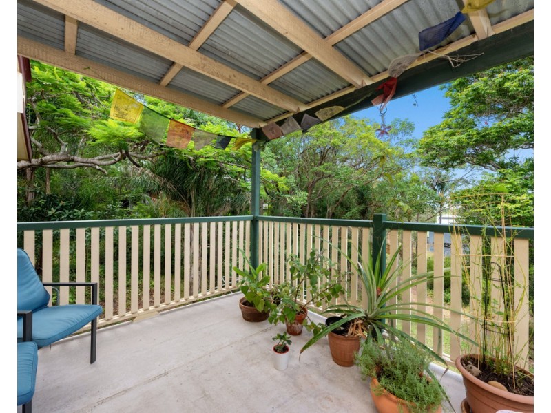 83 The Promenade, Camp Hill QLD 4152