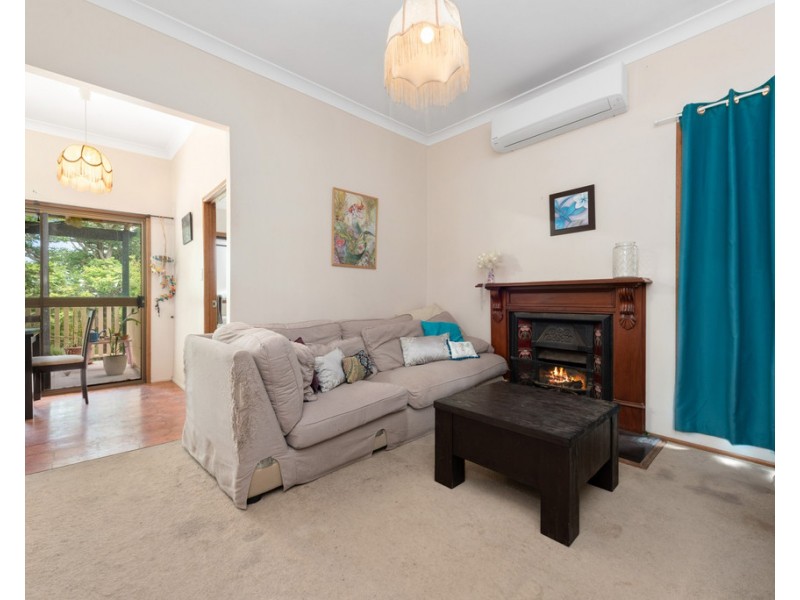 83 The Promenade, Camp Hill QLD 4152