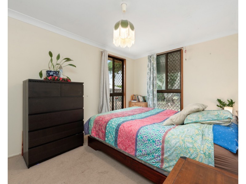 83 The Promenade, Camp Hill QLD 4152