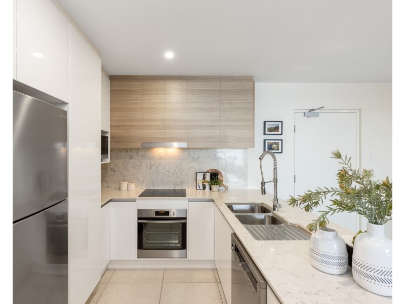 12/11-15 Adelaide Street, Carina QLD 4152