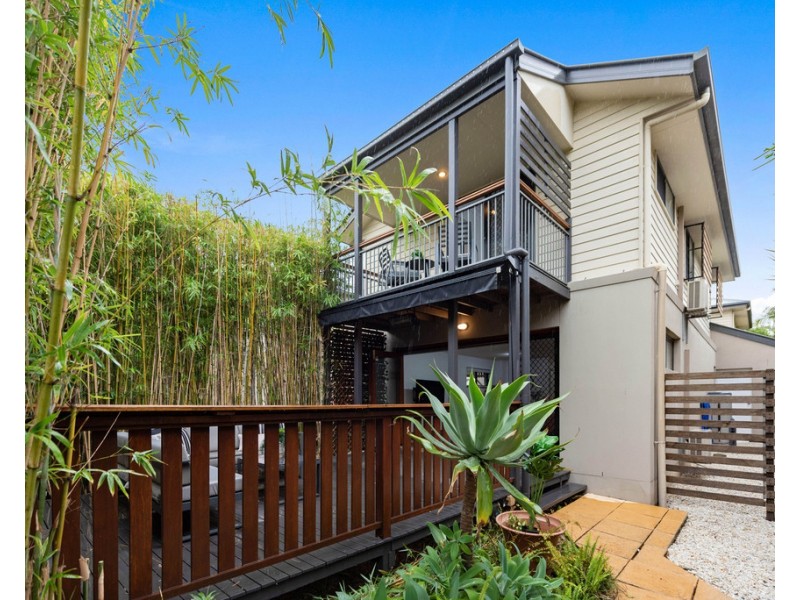 2/287 Riding Road, Balmoral QLD 4171