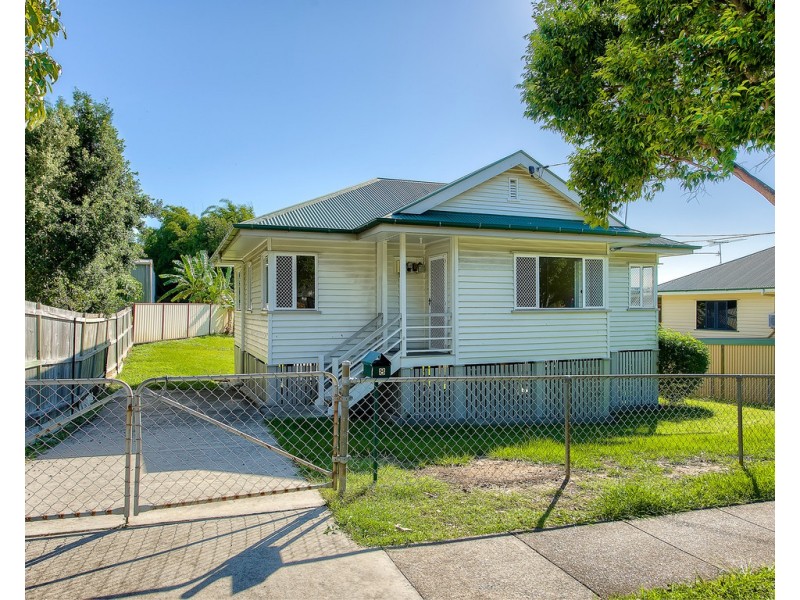 8 Buzacott Street, Carina Heights QLD 4152