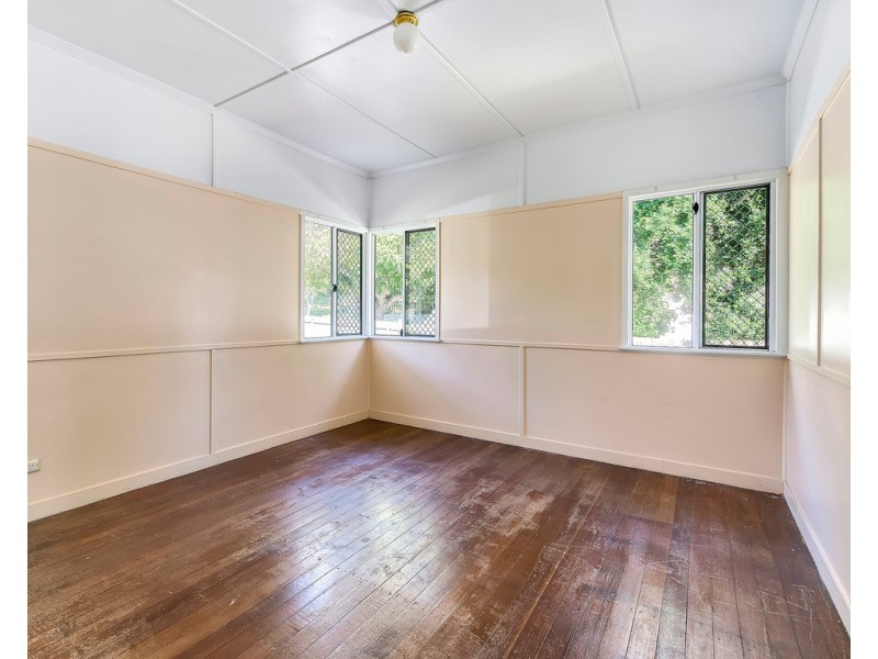 8 Buzacott Street, Carina Heights QLD 4152