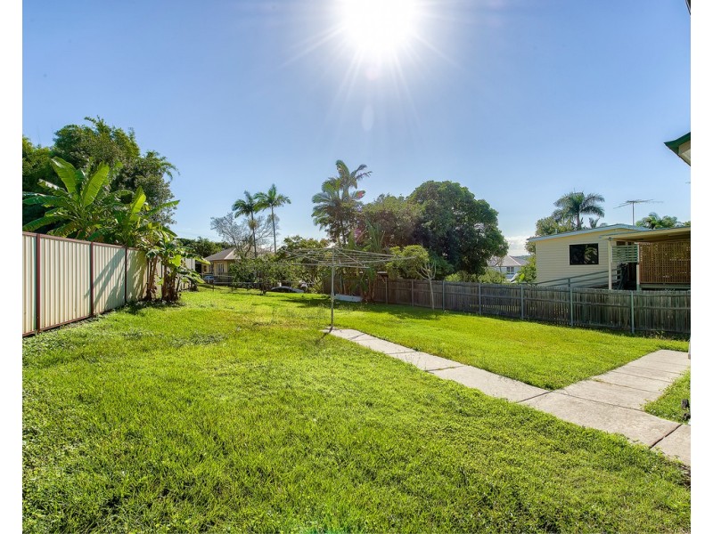 8 Buzacott Street, Carina Heights QLD 4152