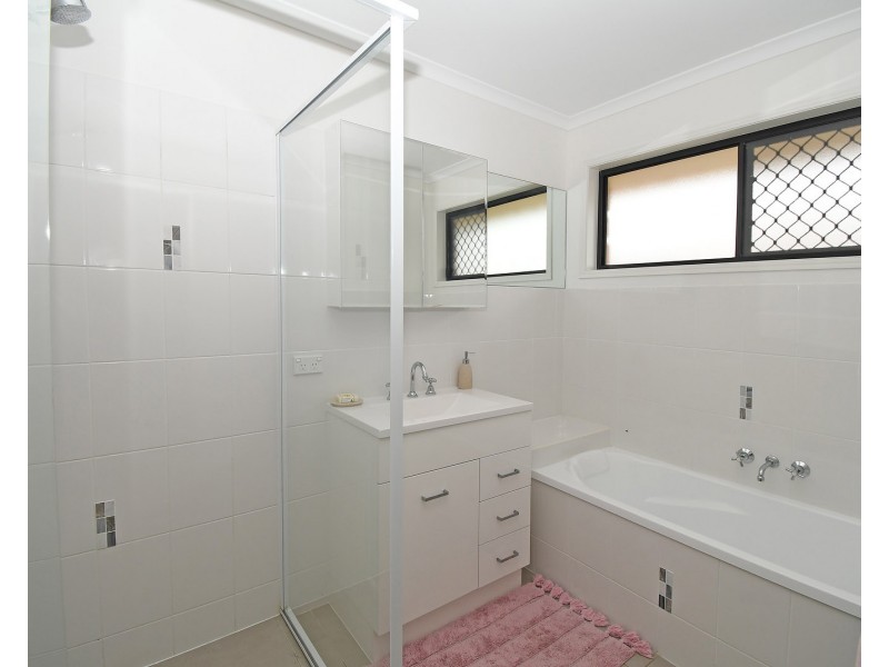 7 Seashore Way, Toogoom QLD 4655