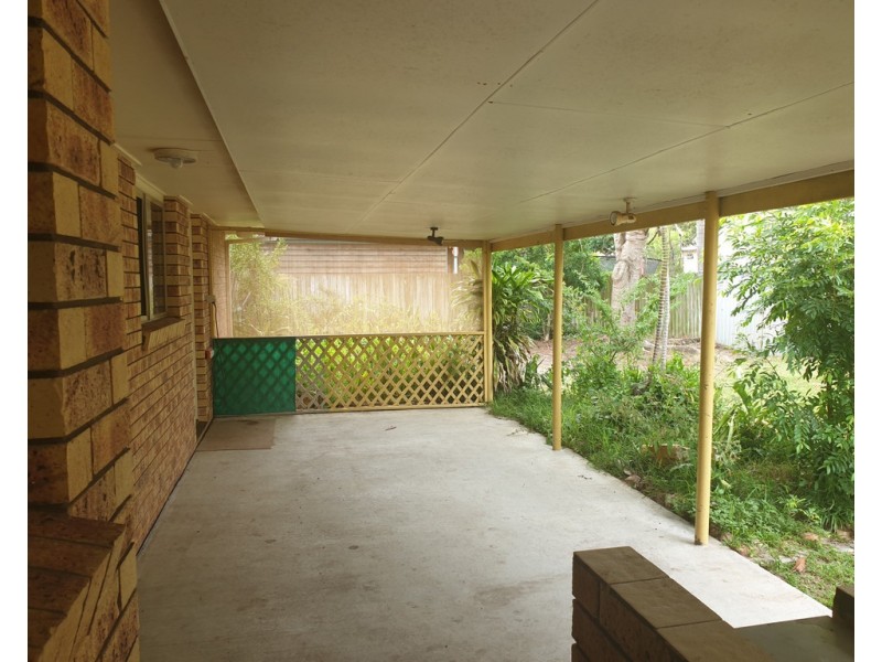 7 Desmond Drive, Toogoom QLD 4655