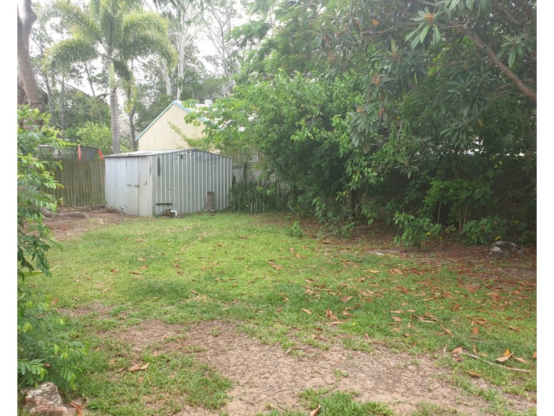 7 Desmond Drive, Toogoom QLD 4655