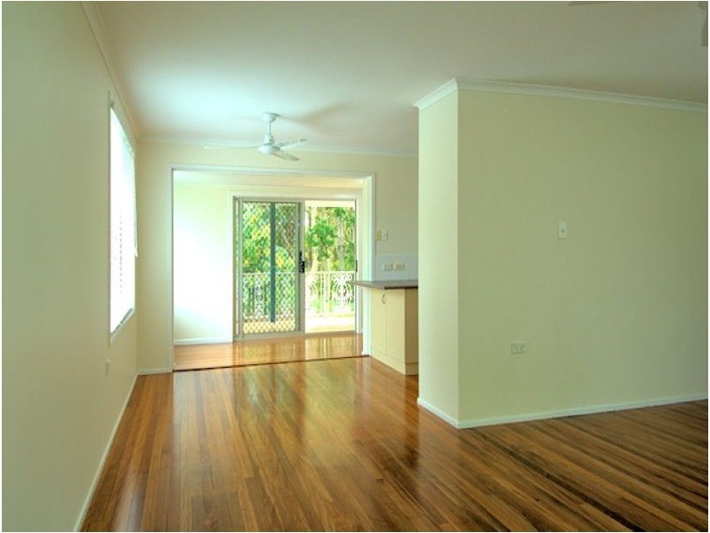 28 Kingfisher Parade, Toogoom QLD 4655