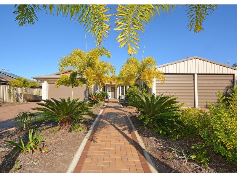 61 Beach Drive, Burrum Heads QLD 4659