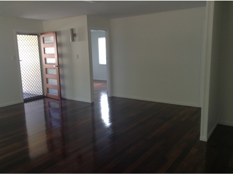 14 Kingfisher Parade, Toogoom QLD 4655