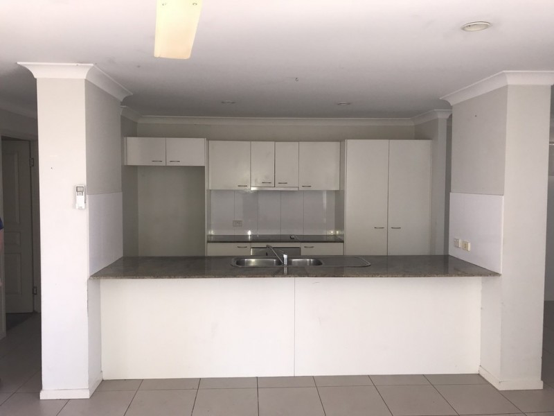 3 Northshore Avenue, Toogoom QLD 4655