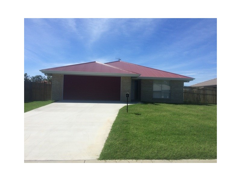 11 Seashore Way, Toogoom QLD 4655