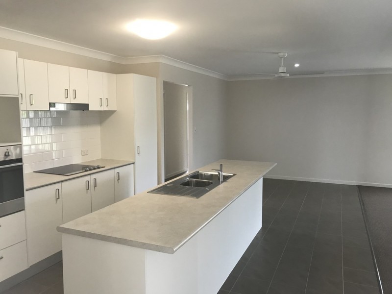 11 Seashore Way, Toogoom QLD 4655