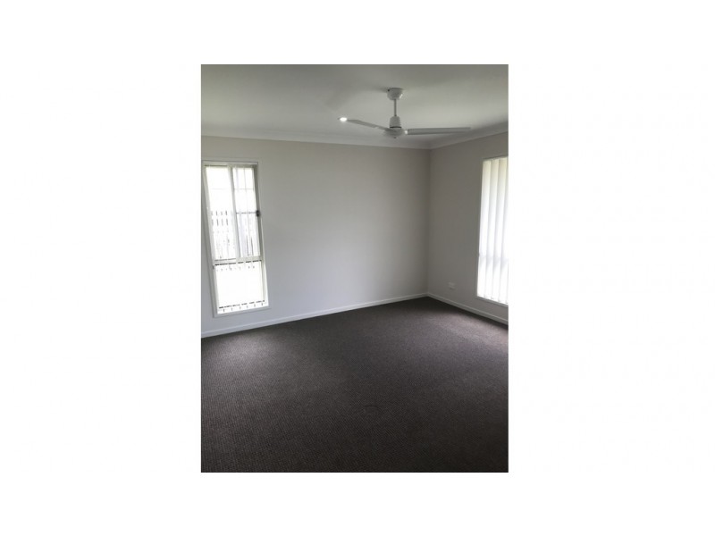 11 Seashore Way, Toogoom QLD 4655