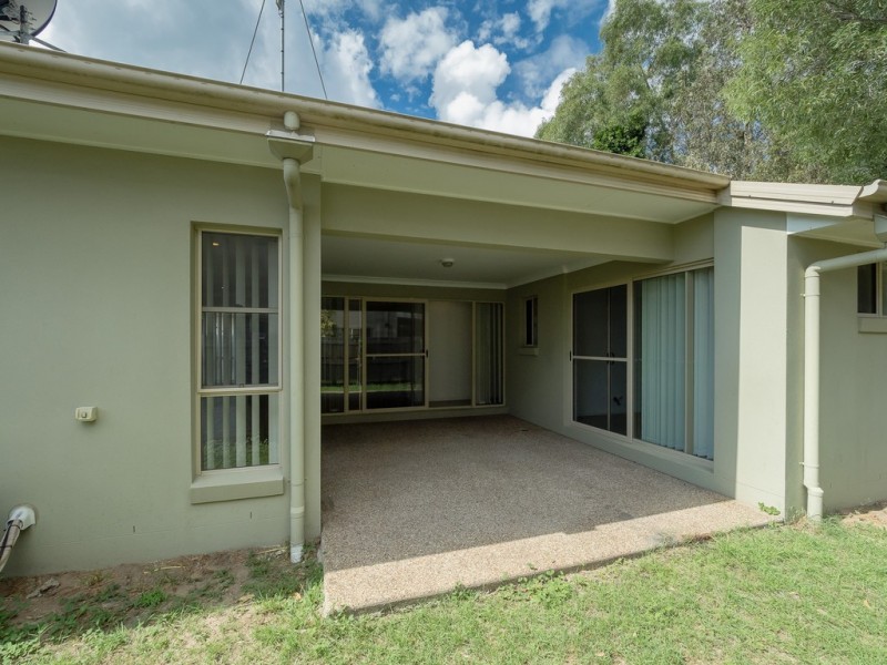 24 Wave Court, Toogoom QLD 4655