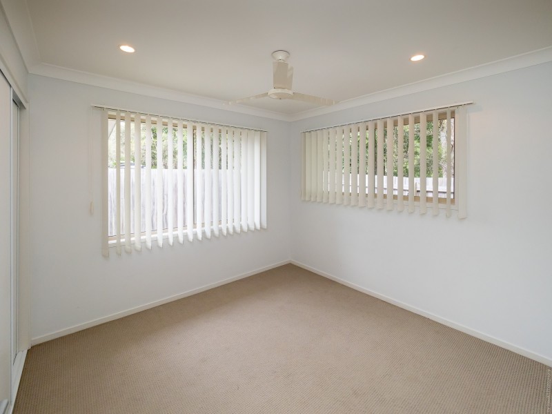 24 Wave Court, Toogoom QLD 4655