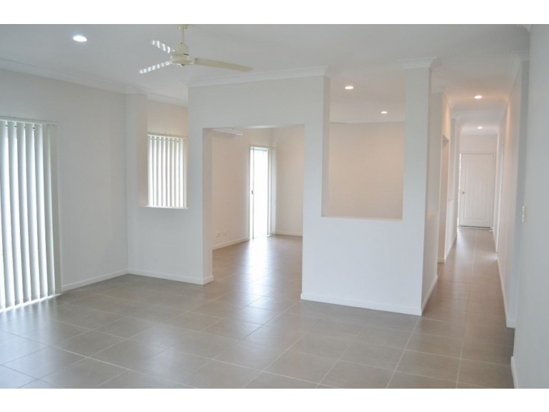 7 Swan View Court, Toogoom QLD 4655