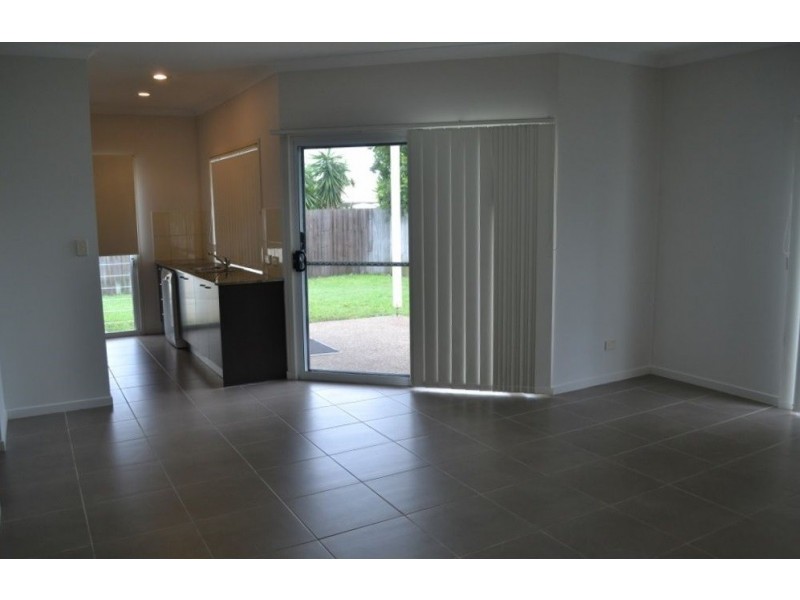7 Swan View Court, Toogoom QLD 4655