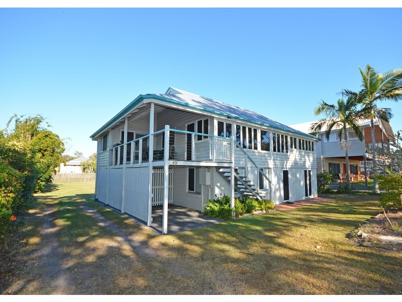 42 Esplanade, Burrum Heads QLD 4659
