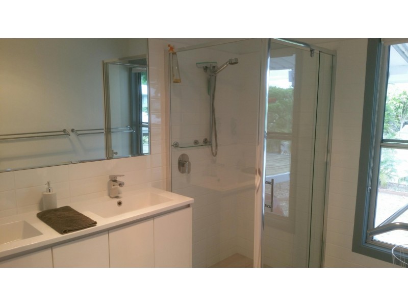 44 Kingfisher Parade, Toogoom QLD 4655