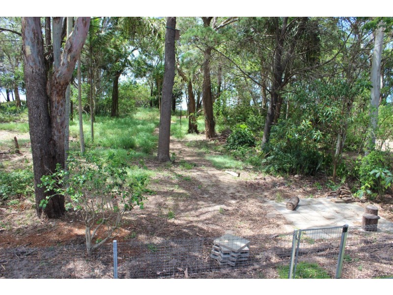 44 Kingfisher Parade, Toogoom QLD 4655