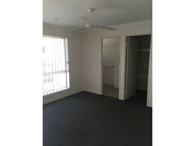 21 Seashore Way, Toogoom QLD 4655