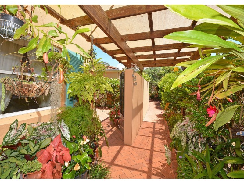116 BURRUM STREET, Burrum Heads QLD 4659