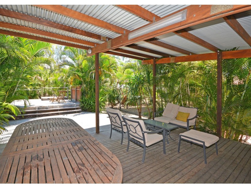 102 RIVERVIEW DRIVE, Burrum Heads QLD 4659