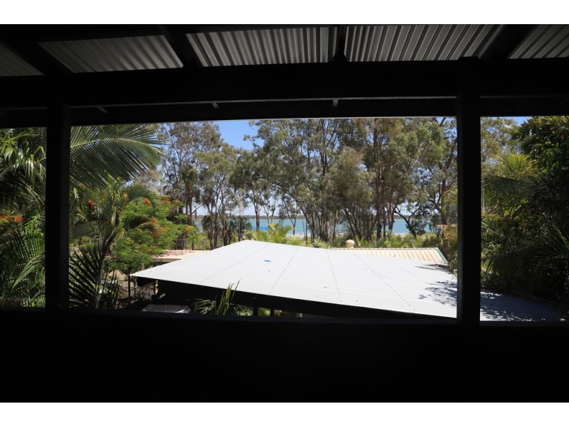 102 RIVERVIEW DRIVE, Burrum Heads QLD 4659