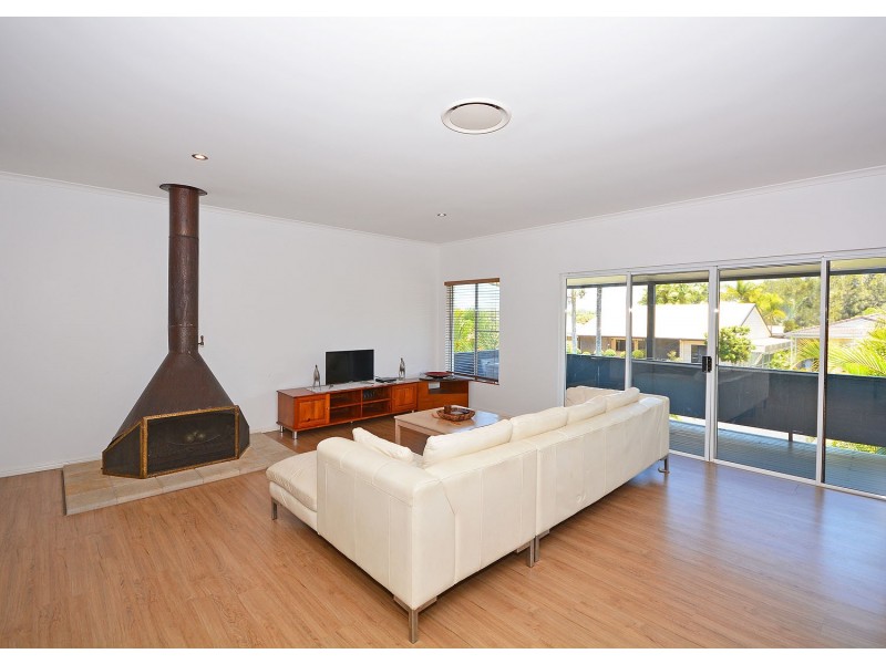 102 RIVERVIEW DRIVE, Burrum Heads QLD 4659