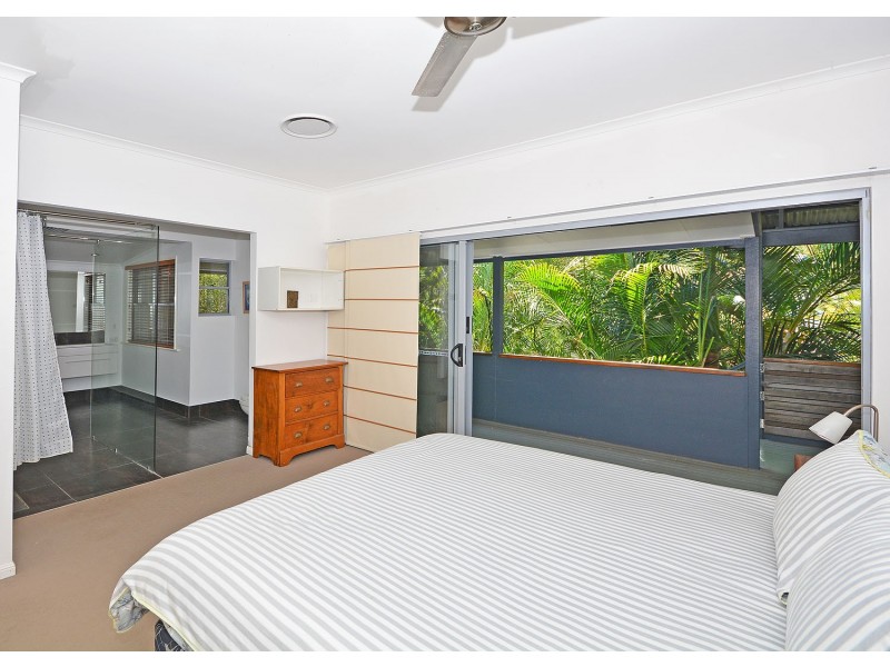 102 RIVERVIEW DRIVE, Burrum Heads QLD 4659