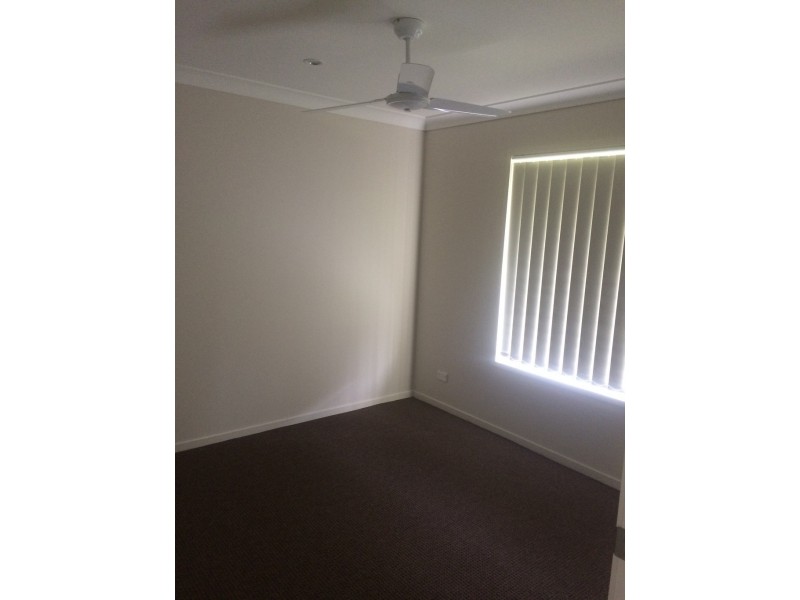 42 SEASHORE WAY, Toogoom QLD 4655