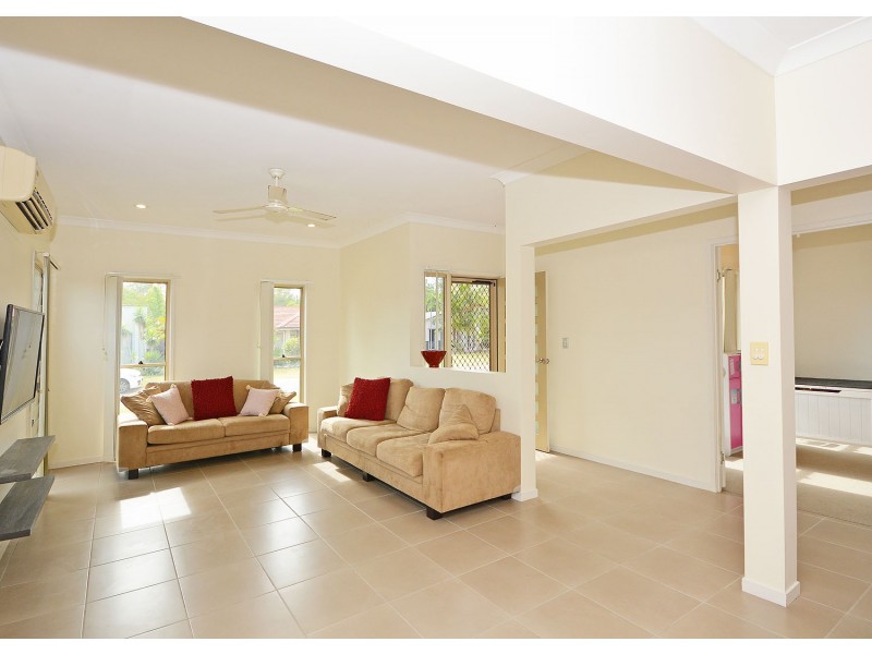 23 Swan View Court, Toogoom QLD 4655