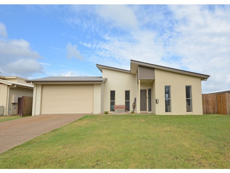 23 Swan View Court, Toogoom QLD 4655
